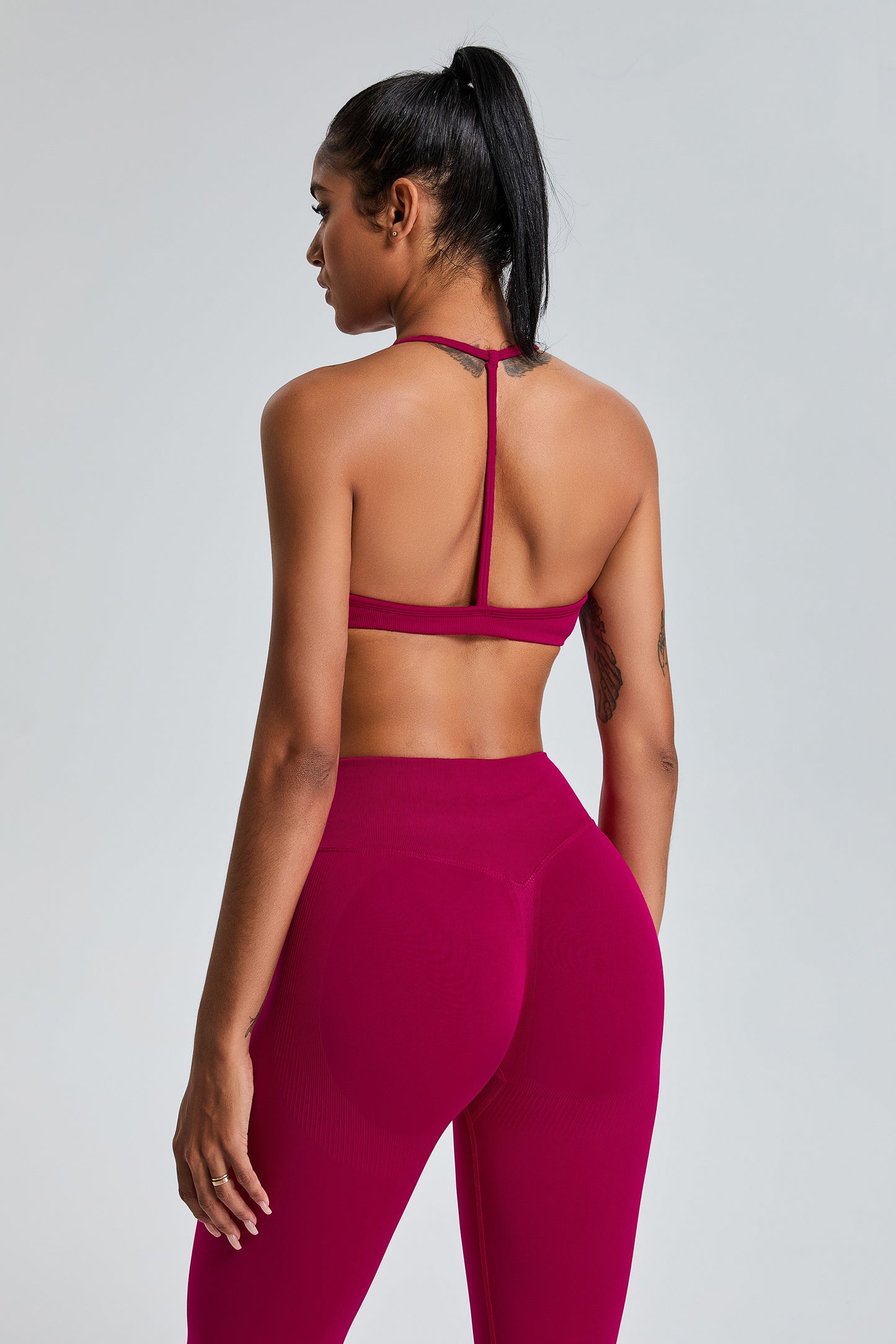 Sexy Seamless Sports Bras T-Shaped Back Yoga Bras Dark Red