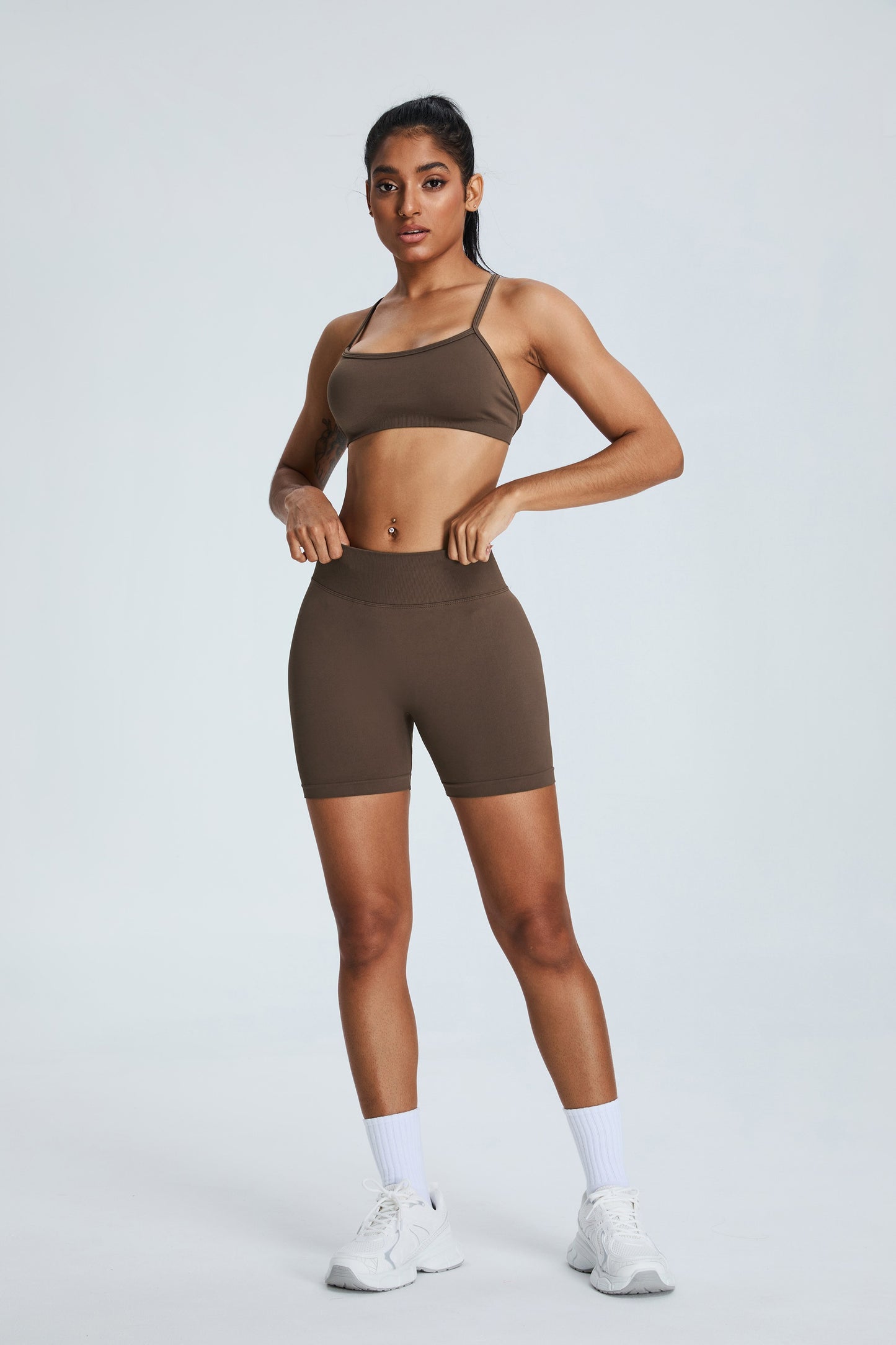 Seamless Yoga Shorts Hip Lifting Shorts Dark Brown