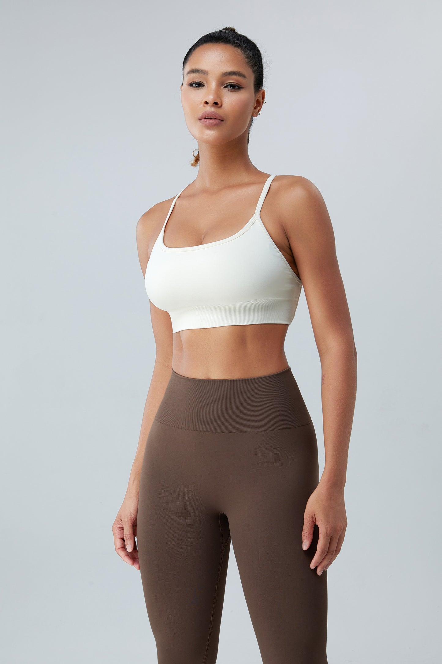 Seamless Sports Bras Cross Back Yoga Bras White