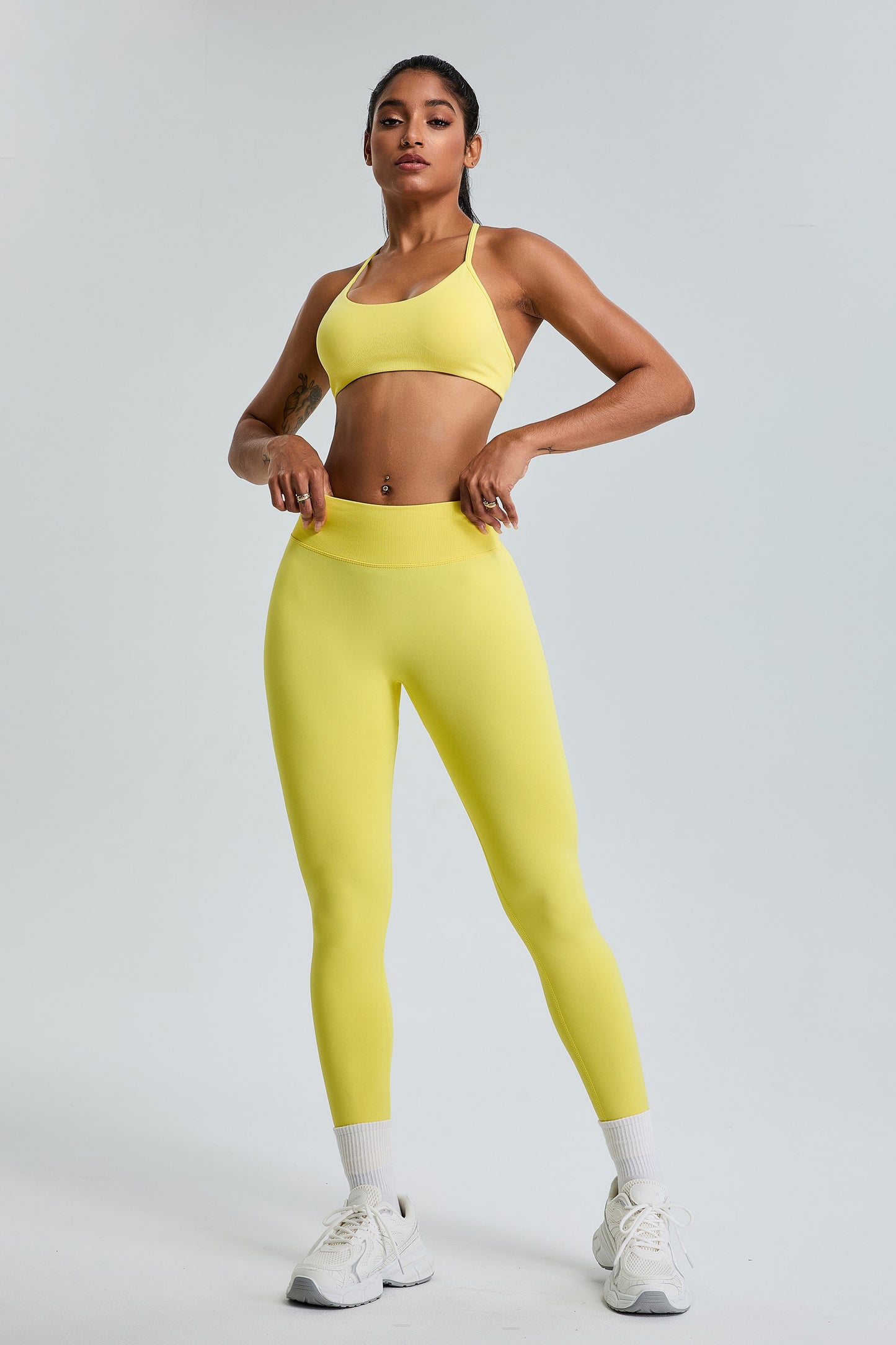 Sexy Seamless Sports Bras T-Shaped Back Hip Lifting Leggings Sets Yellow